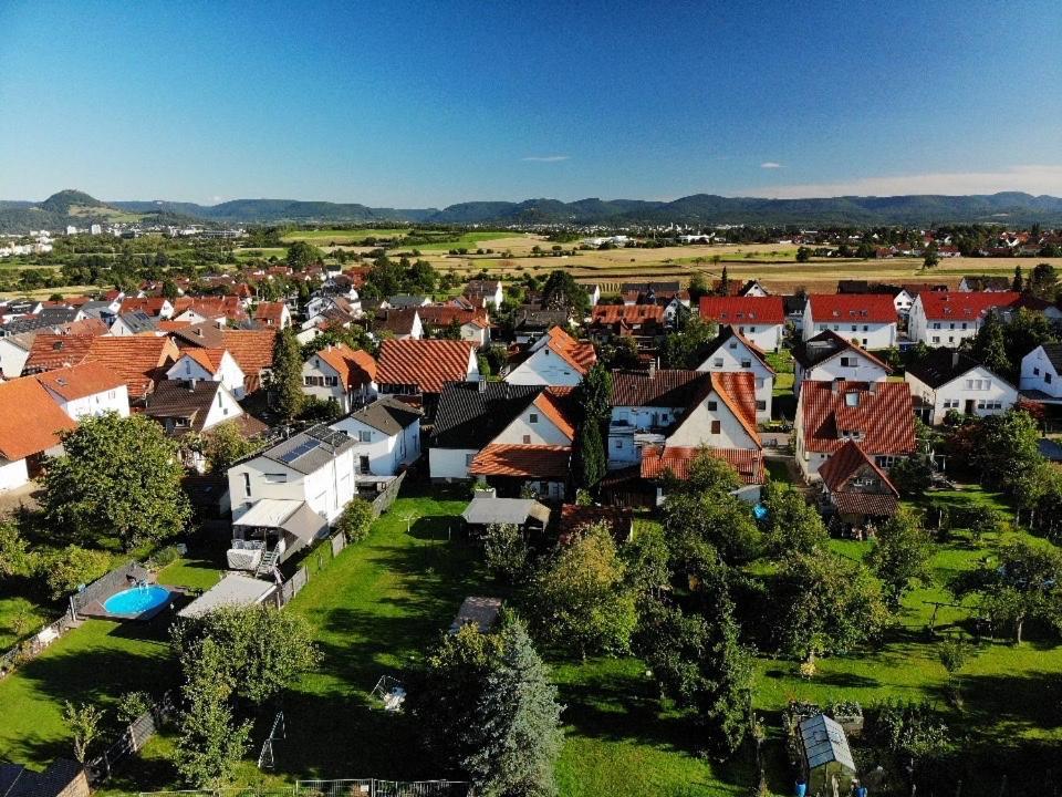 Gemuetliche 3 Zimmer Wohnung Mit Grosszuegiger Terrasse Im Gruenen Reutlingen Exterior foto